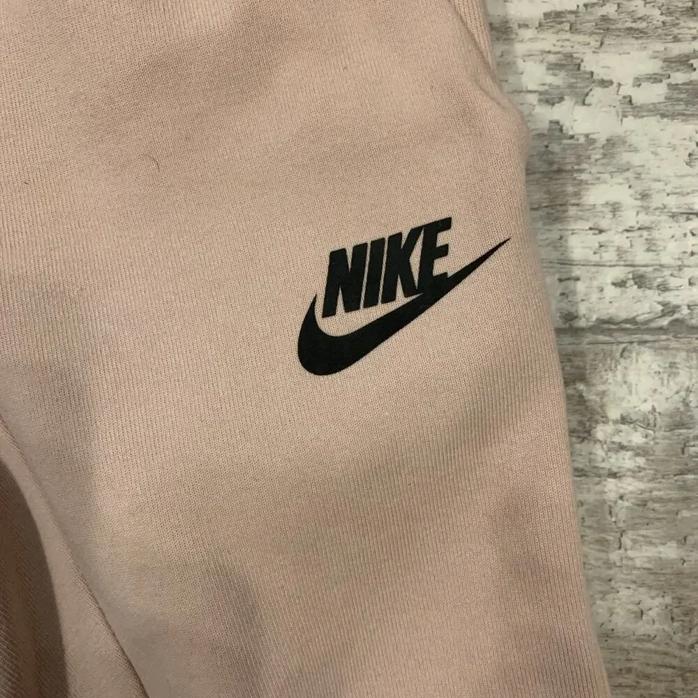 Nike Kids Tracksuit Set Pink Hoodie Joggers Size 4 XS 3-4 Years - Picture 4 of 10